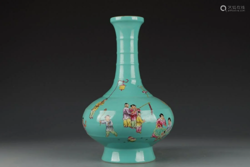 CHINESE GREEN GROUND FAMILLE ROSE VASE