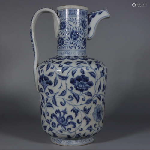 CHINESE BLUE AND WHITE POT