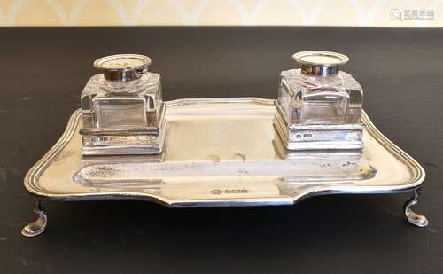 A HUTTONS OF SHEFFIELD RECTANGULAR SILVER INKSTAND with two ...