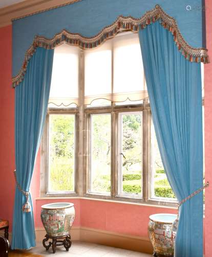 TWO PAIRS OF FULL-LENGTH CURTAINS AND PELMETS.