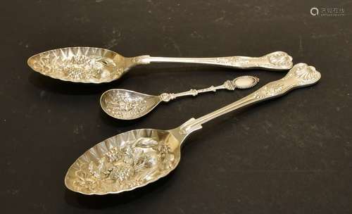 A PAIR OF PLATE BEAN SPOONS and A DUTCH SPOON.