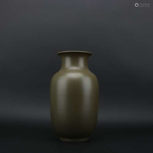 Tea-dust Glazed Lantern-shaped Vase