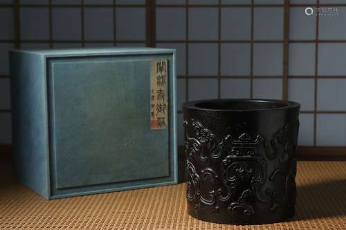 Qing dynasty, zi tan wood carved brush pot