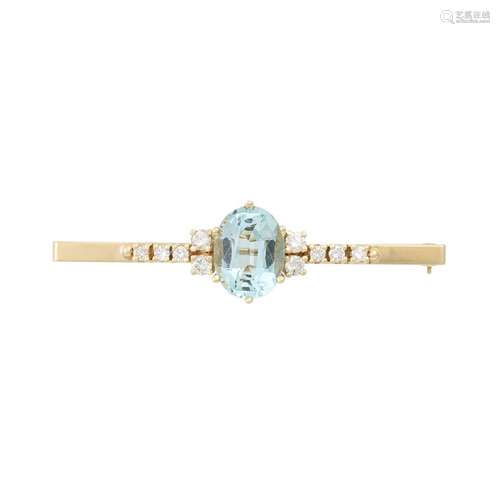 Brosche mit Aquamarin und 10 Brillanten zus. ca. 0,5 ct