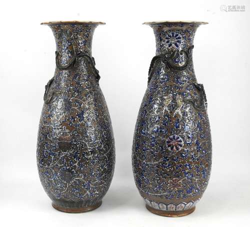 CHINE - Canton - Début XXe siècle : Paire de grands vases à ...