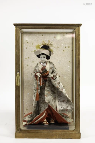 JAPANESE FIGURE OF A GEISHA