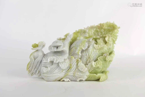 CHINESE HAND-CARVED JADEITE OF A CABBAGE