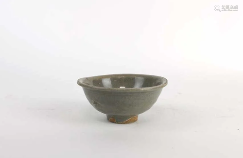 CHINESE SMALL CELADON BOWL