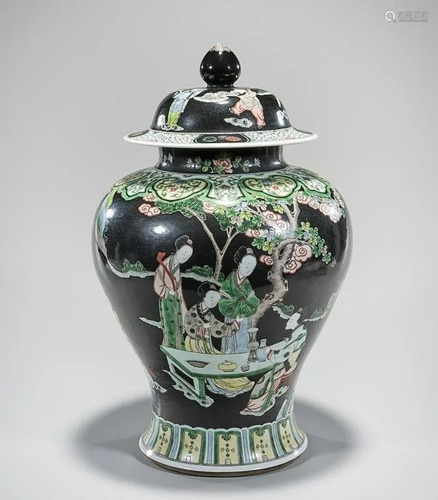 CHINESE FAMILLE NOIRE LIDDED TEMPLE JAR