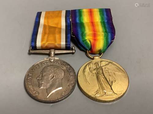 A pair of WWI medals