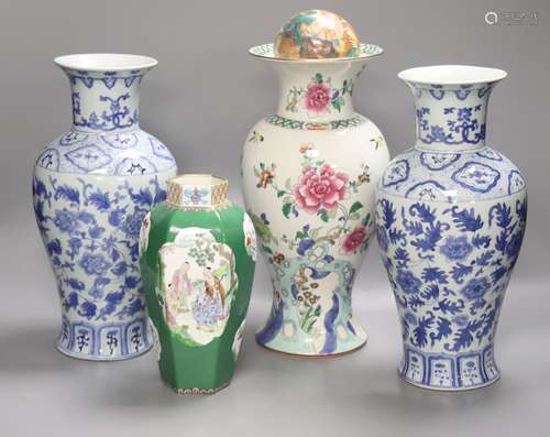 A pair of blue and white Chinese vases, height 31cm, and two...