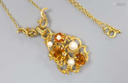 A modern 9ct gold, cultured pearl and citrine? set pendant n...