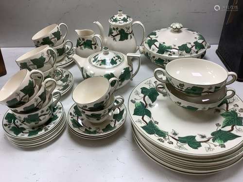 A Wedgwood 'Napoleon Ivy' pattern part dinner service