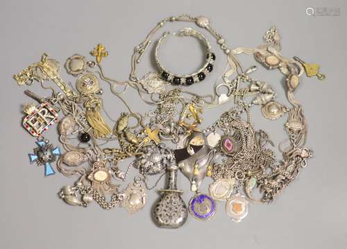 A quantity of assorted jewellery etc. including 925 chains, ...