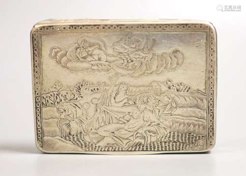 A late 19th/early 20th century Russian silver snuff box, 87m...