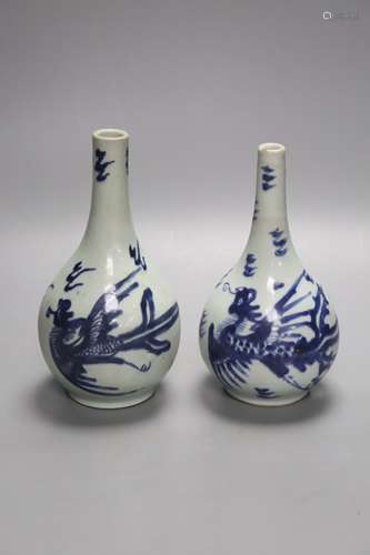 A pair of Chinese bottle vases, late 18th century, 18cm high