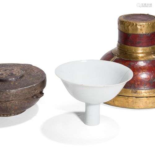 Deux boîtes à objets rituels, Tibet, XIXe siècle- L’une en b...