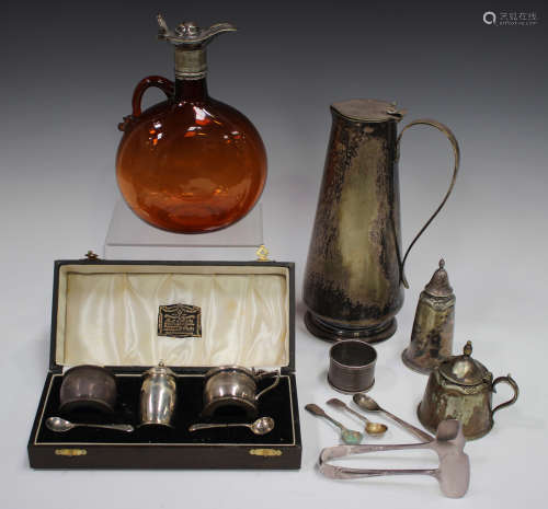 A small collection of silver and plated items, including a s...