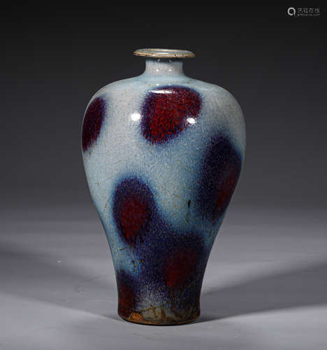 A CHINESE JUN YAO WARE PORCELAIN PLUM FLOWER VASE