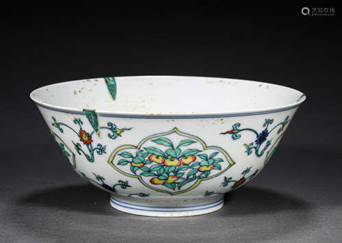 A CHINESE PORCELAIN BOWL