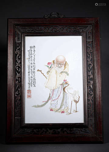 A CHINESE HAND-PAINTED PORCELAIN PLAQUE