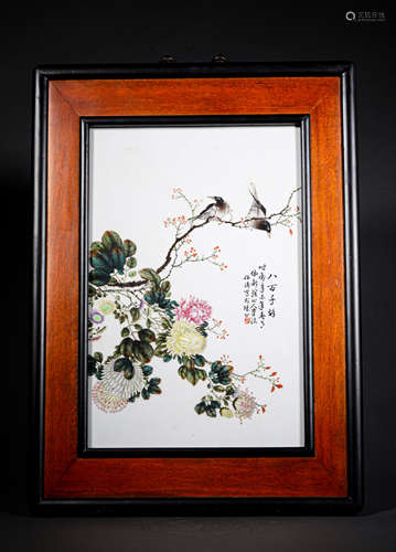 A CHINESE HAND-PAINTED PORCELAIN PLAQUE