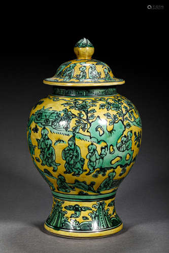 A MING STYLE PORCELAIN LIDDED JAR