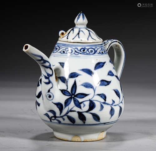 A YUAN STYLE PORCELAIN KETTLE