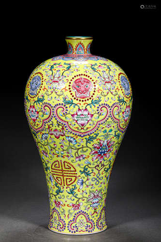 A QING STYLE PORCELAIN MEIPING PLUM FLOWER VASE