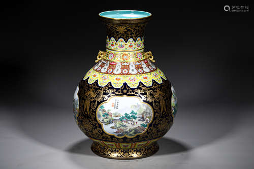 A QING STYLE PORCELAIN VASE