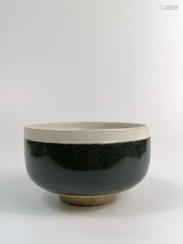 A Black oil-spots GLAZED STONEWARE BOWL WITH WHITE SLIP