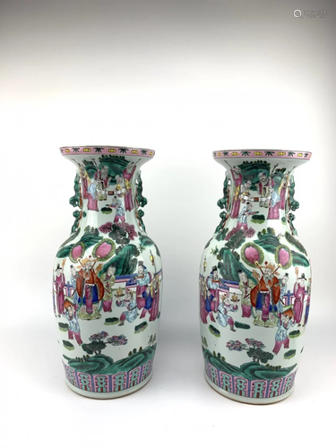 A pair of Chinese famille rose vase