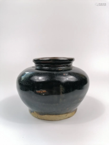 A Cizhou Black-glazed Jar