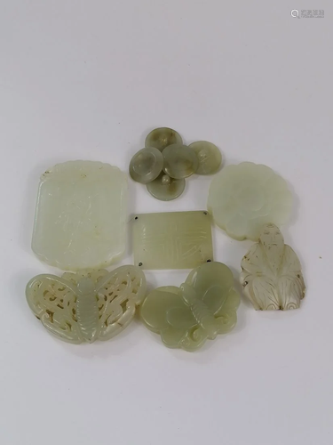 A group of Chinese jade pendants (11)