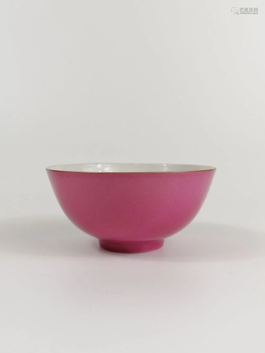 A Carmine glaze tea bowl