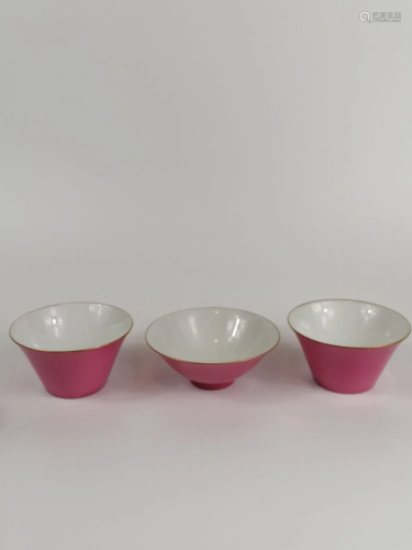 Three Carmine glaze tea bowl