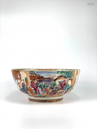 A LARGE FAMILLE ROSE 'MANDARIN PATTERN' PUNCH BOWL