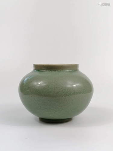 A Longquan Celadon Jar