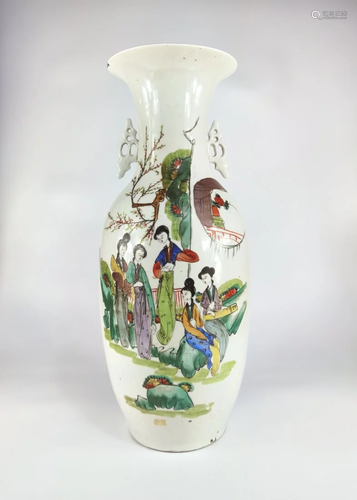 A Chinese famille rose 'ladies' vase