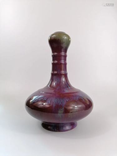 A Flame-Red glazed Garlic-mouth vase