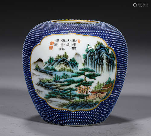 A QING STYLE PORCELAIN WATER JAR