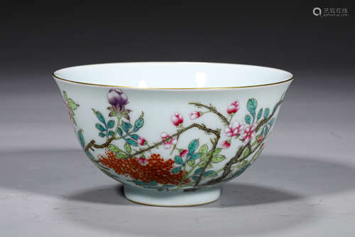 A QING STYLE PORCELAIN BOWL