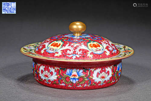 A CHINESE VINTAGE PORCELAIN LIDDED JAR OR DEEP PLATE