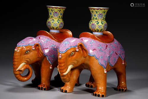 A PAIR OF QING STYLE PORCELAIN CANDEL HOLDERS