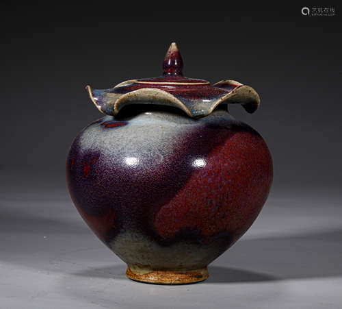 A CHINESE JUN YAO WARE PORCELAIN LIDDED JAR