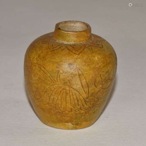 Antiquités chinoises, petit pot (h. 5,5 cm), probablement Mi...