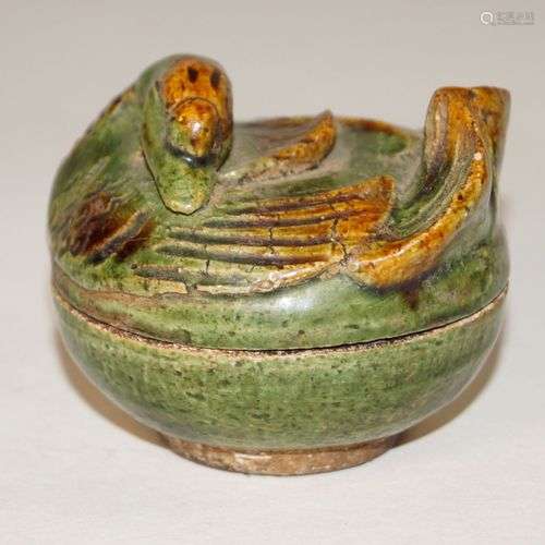 Antiquités chinoises, boîte ronde (d. 7 cm), probablement Mi...