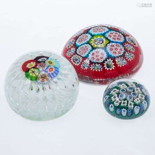 3 unterschiedliche Paperweights