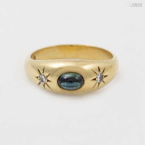 Klassischer Cabochon-Ring mit