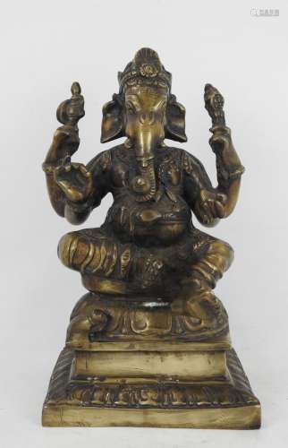 INDE : Ganesh en bronze à patine dorée. Haut.: 34 cm.